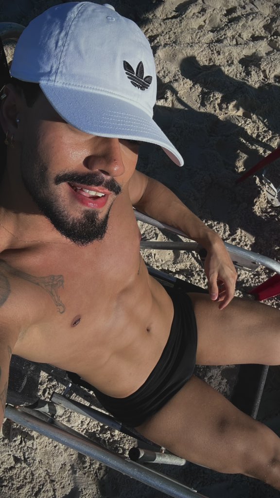 Andrew Dinho tweet media