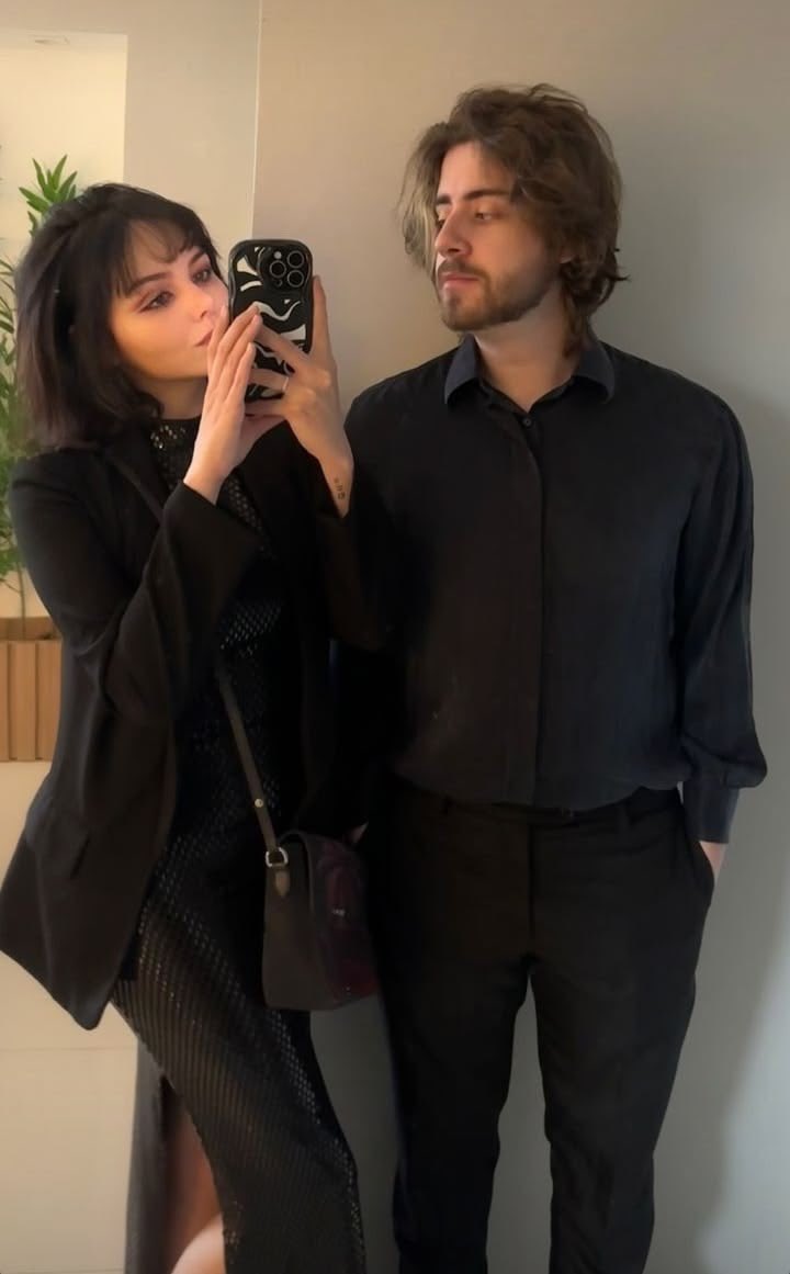 mari 🦕 tweet media