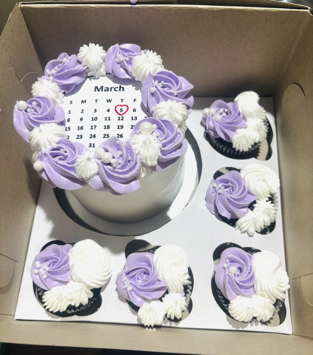 Ndesile1's tweet photo. Let me be your cake plug…area 18 A Lilongwe….0996550280 https://t.co/wODr7IafVj