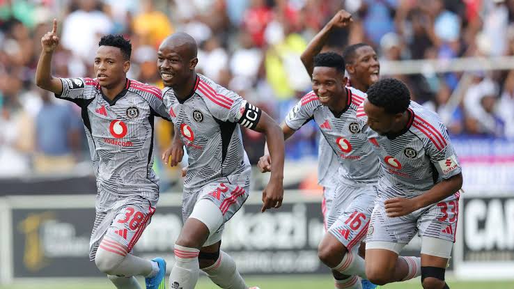 simonmpfula's tweet photo. Whiipiii 6 mabona 3 👉 #orlandopiratesfc https://t.co/R3EyVo2u1B