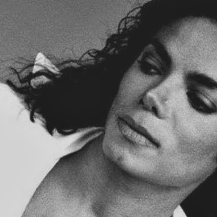 𝑻𝒊𝒏𝒌 tweet media