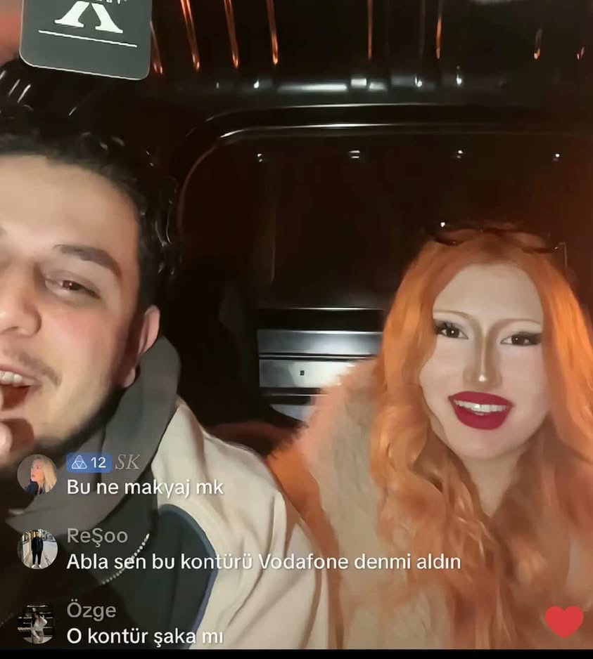 AHAHAAJWWKSISJJ bu nasıl makyaj ölüyom amk