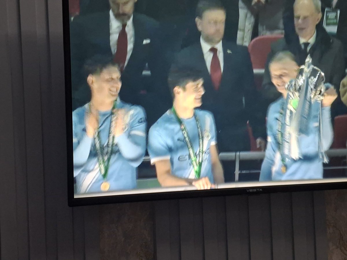 УРГУТЛИК tweet media