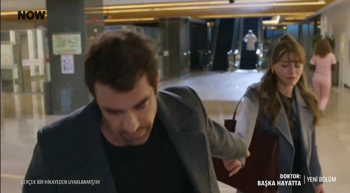 İnan, Elife doğru yaklaşıyor, kalbi yeniden Elifi bulacak.

#DoktorBaşkaHayatta