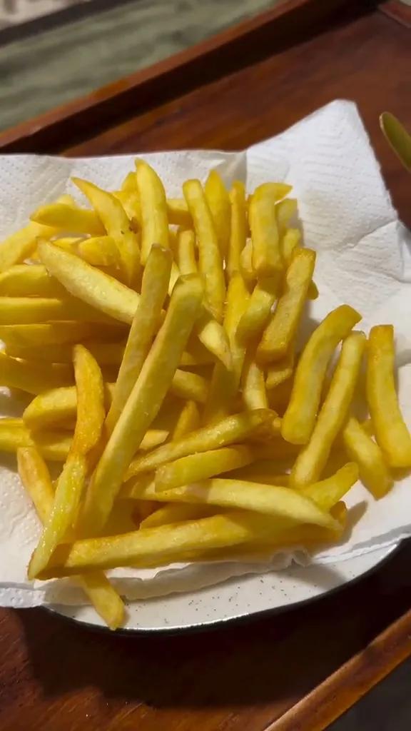 Ana Maria tweet media