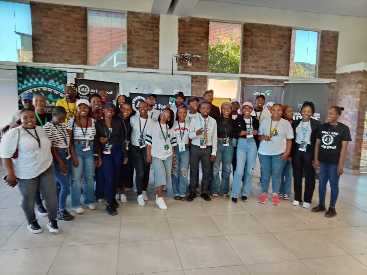 STEAMLes Robotics tweet media