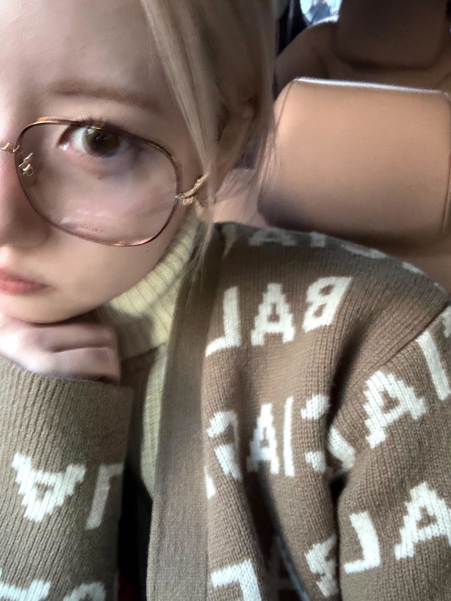 파인다인잉 tweet media