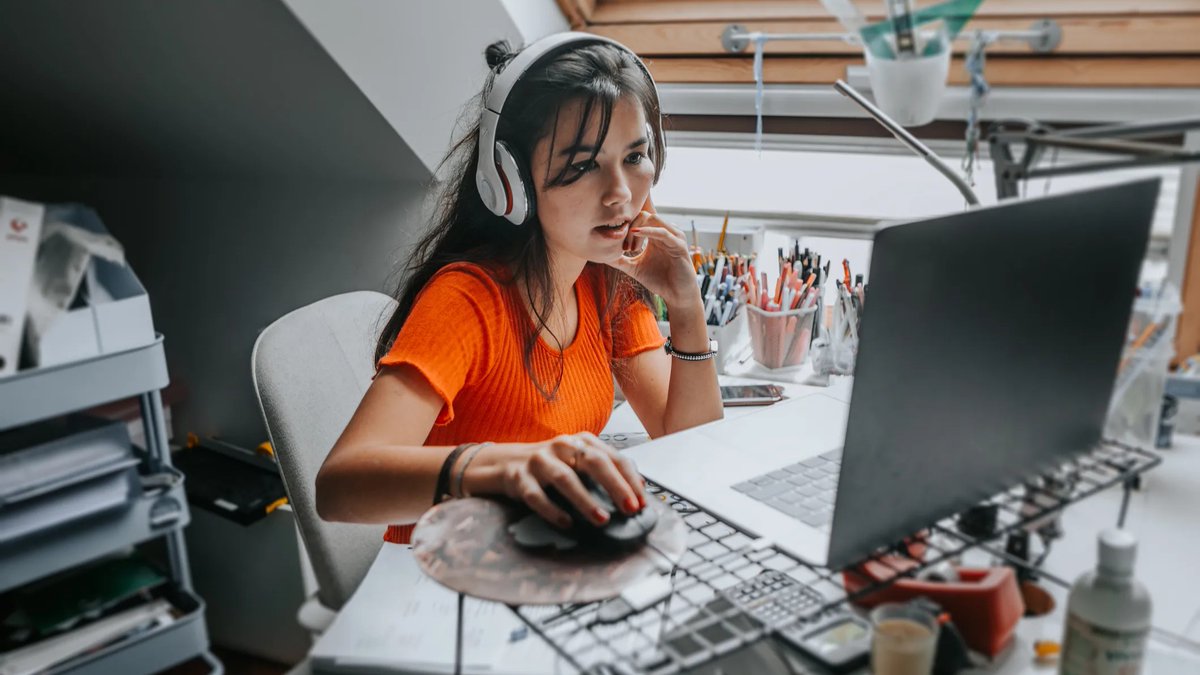 BigIdeas4SB's tweet image. Why It Feels Like Everyone Suddenly Has a ‘Side Hustle’ bit.ly/3ZWz0Ge #entrepreneurs #gigworkers #freelancers