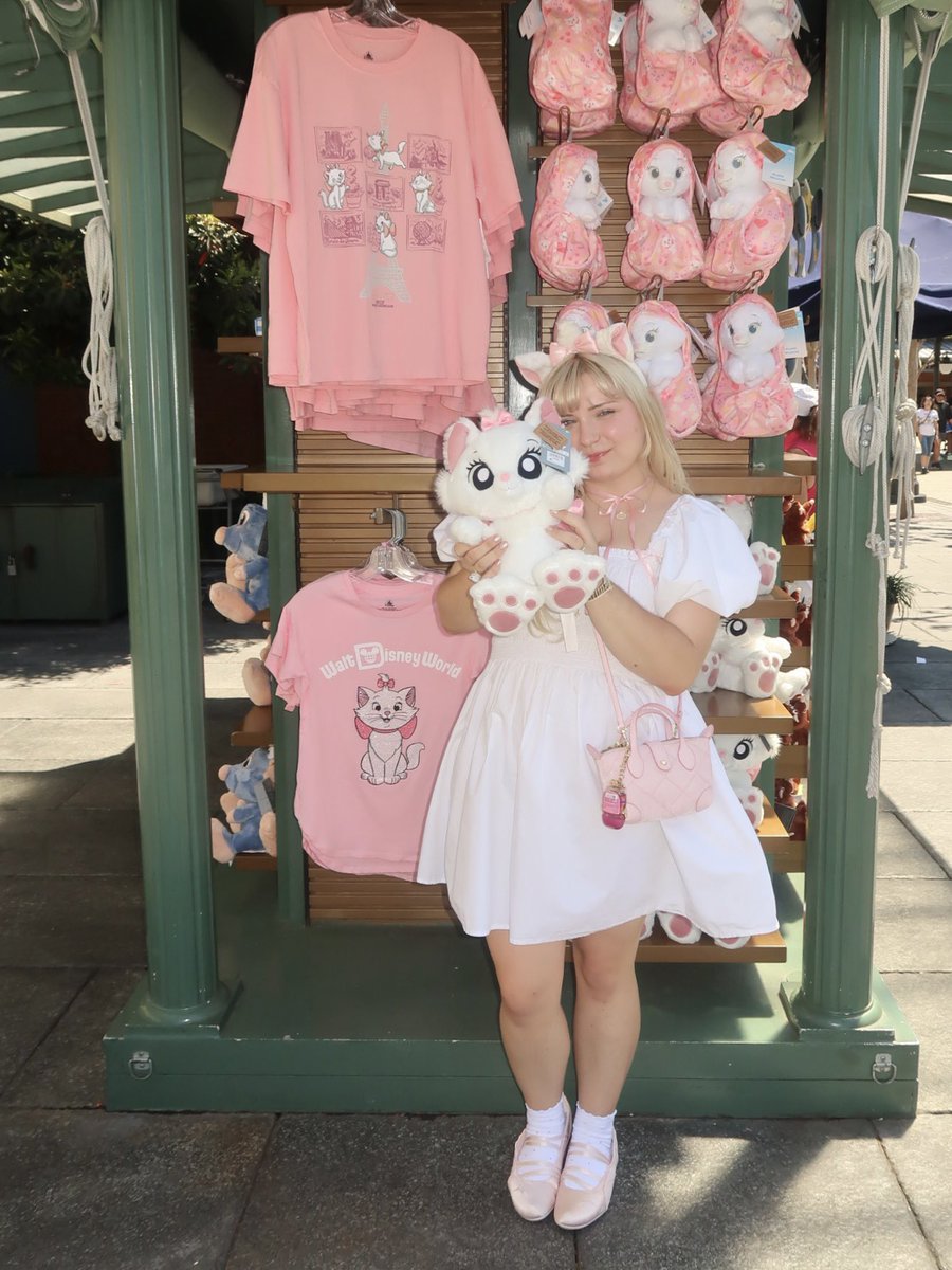 jaime 🫖♡ tweet media