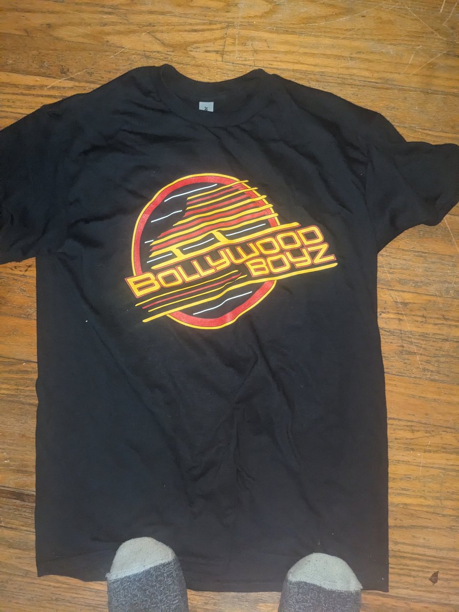 riotsurvivor's tweet image. #new #shirt #canucks @BollywoodBoyz