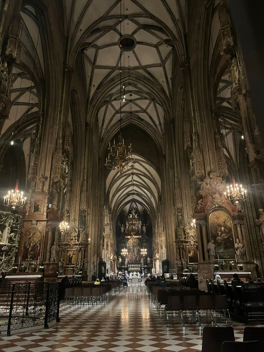 druckerchlng's tweet image. What does a 4K dream feel like when it turns real?

A.M.A.Z.I.N.G.

The #DruckerChallenge can change your life!

All you need to do is write a winning essay on the 2026 theme. More details here:
druckerchallenge.org

#PeterDrucker #NextManagement