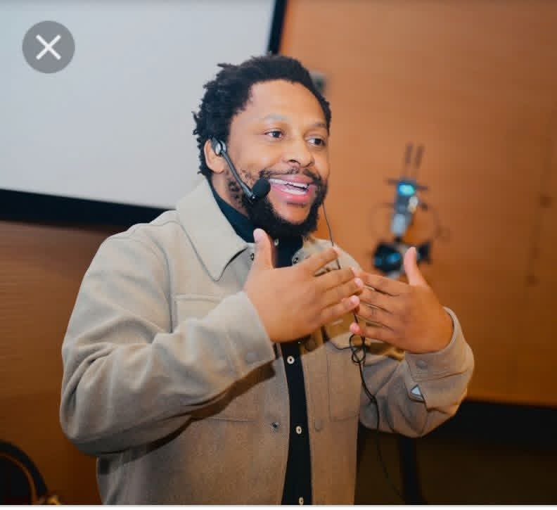 Tebogo Mahlangu tweet media