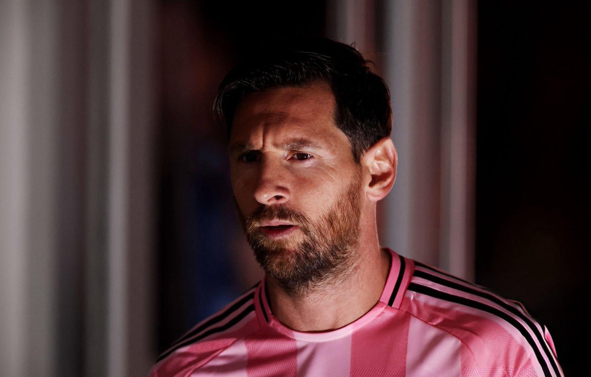 عمرو tweet media