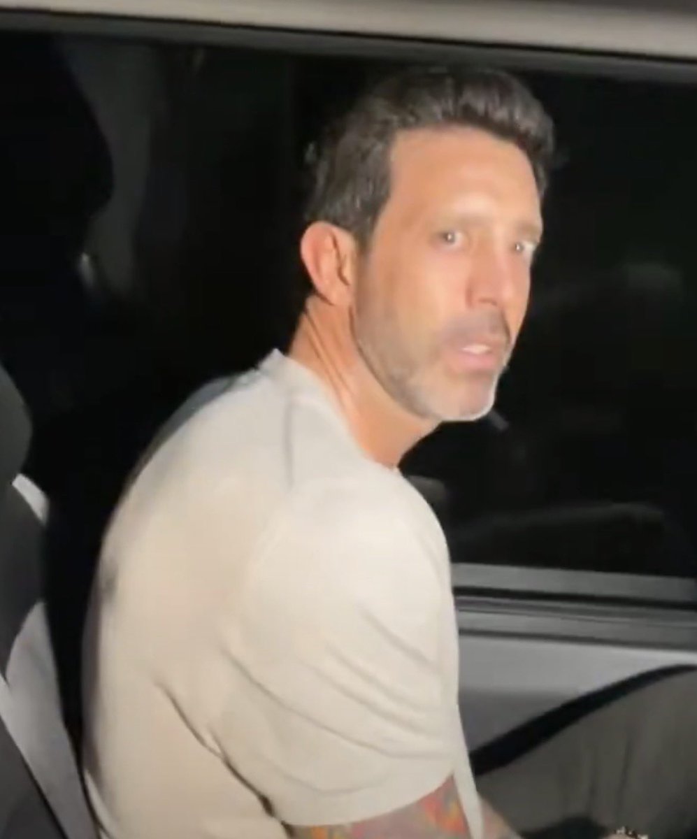 Pistoler tweet media