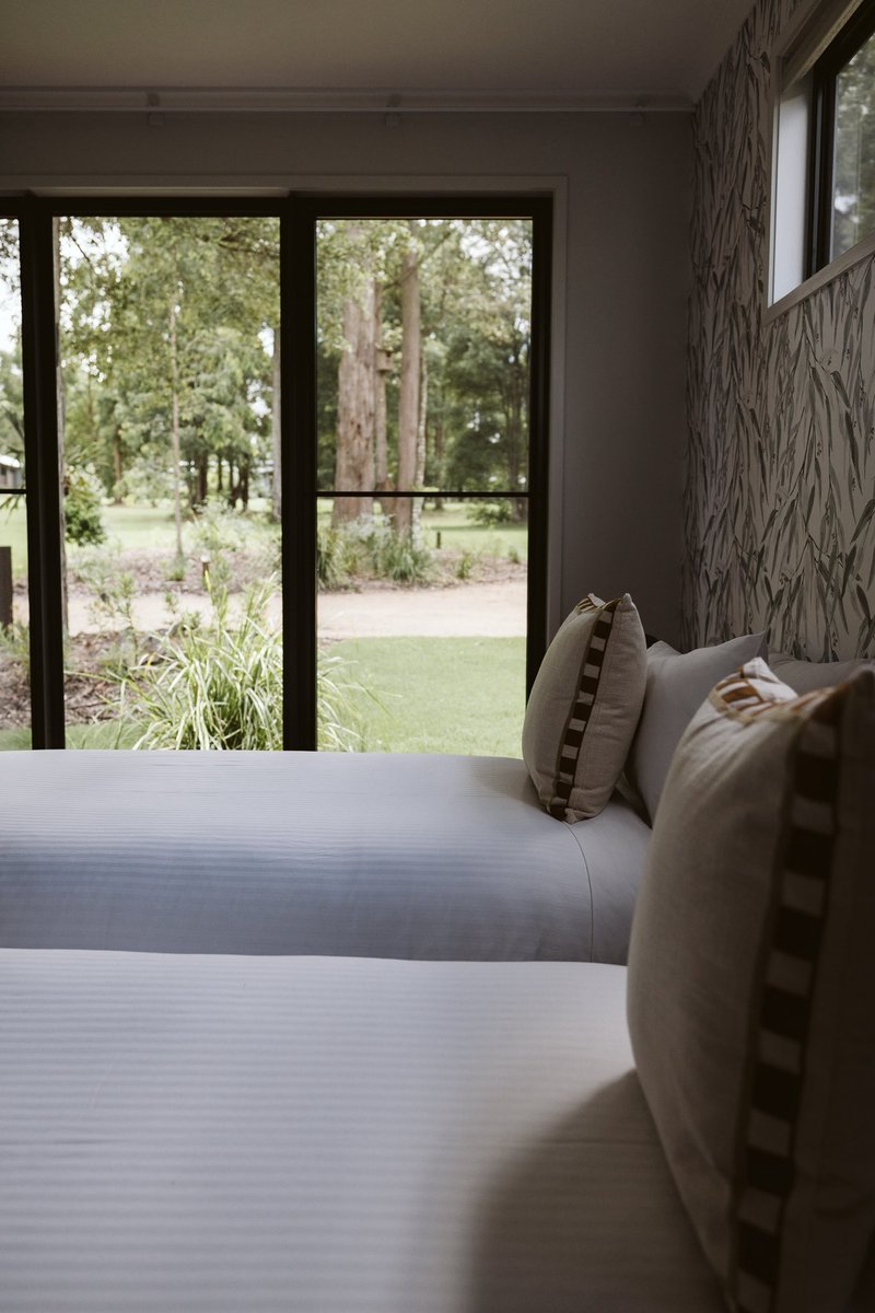 CrocHunterLodge tweet media