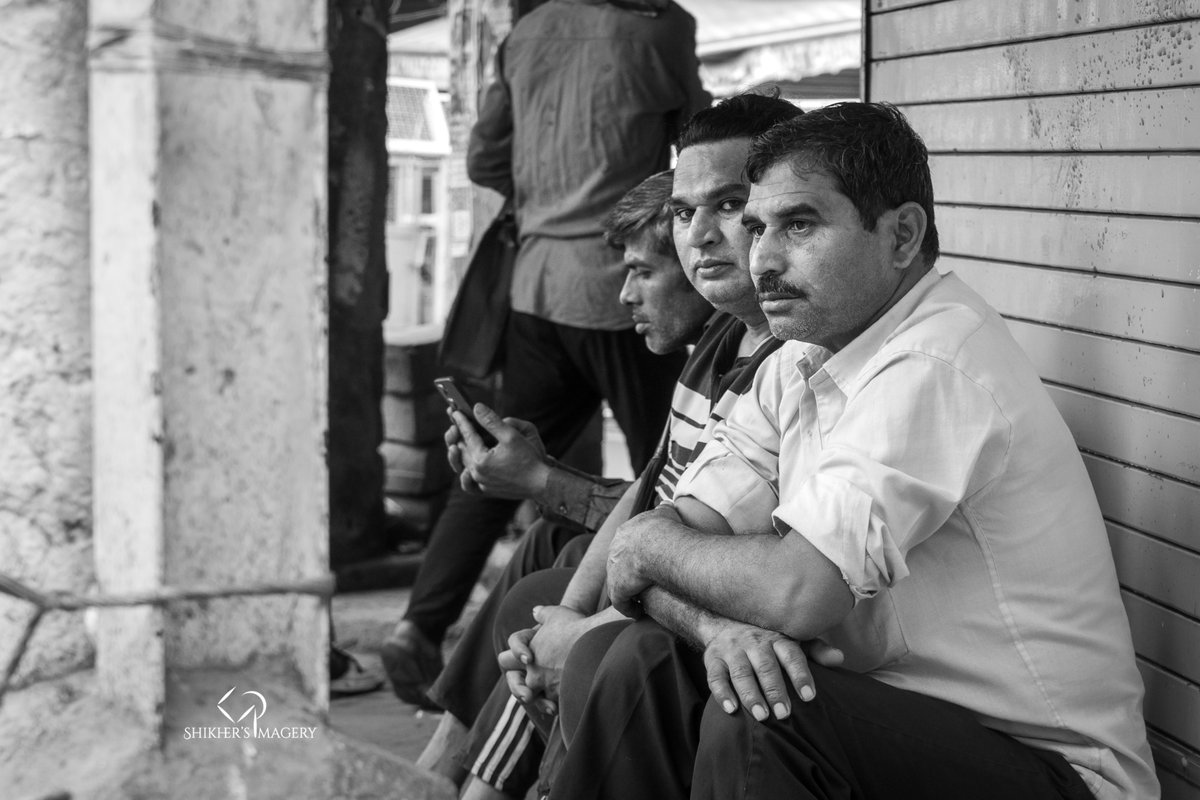 ShikhersImagery's tweet photo. Gotcha

While the photographer is intrigued by people and their surroundings, many times this curiosity is reciprocated by the direct gaze of the person in the frame, wondering what could possibly... Read More https://t.co/p9Wt5TBn5r https://t.co/b40kxwCNq7