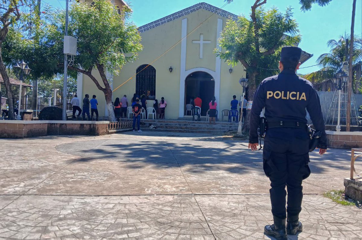 PNC El Salvador tweet media