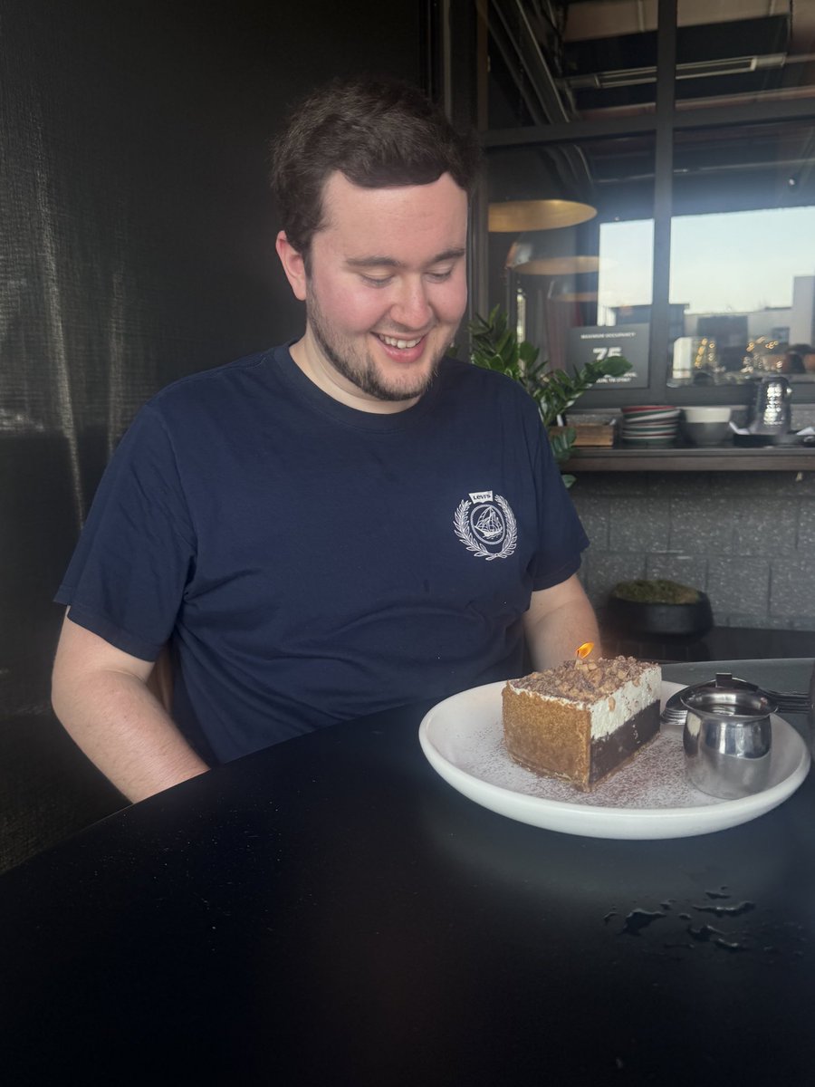 Evanbear1 tweet media