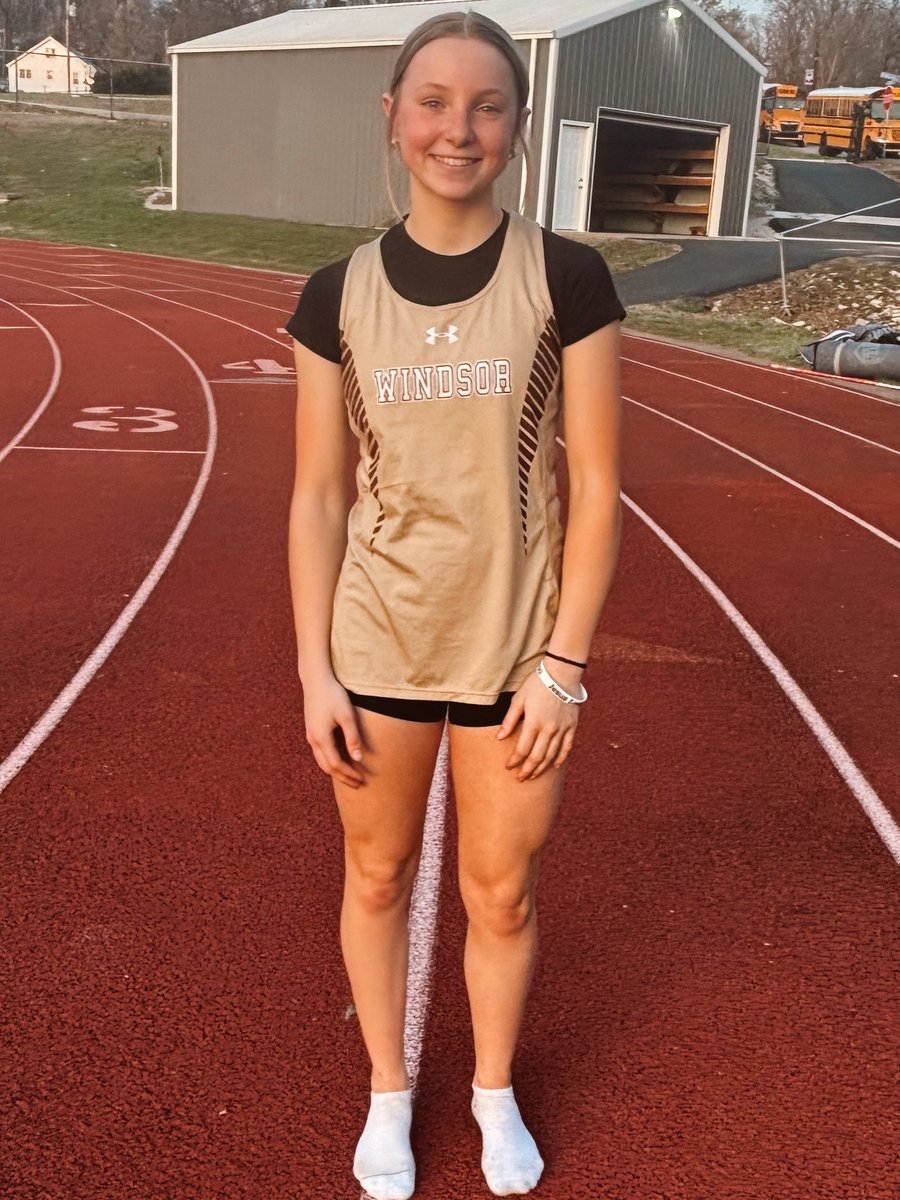 GracieKW2028's tweet photo. Friday I had my first ever track meet and I placed 2nd in the triple jump! Really excited to be trying something new and love that it helps me stay conditioned for the upcoming softball season! 

@owlssoftball @WindsorStrength
@ejonesrockchalk @SelectFP_Backs https://t.co/MpkQK1qhdZ
