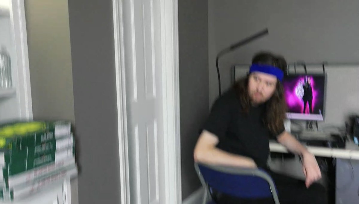 Nora Void tweet media