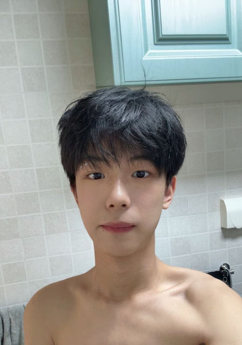 记录生活/00后的小狼🐺狗🔞 tweet media