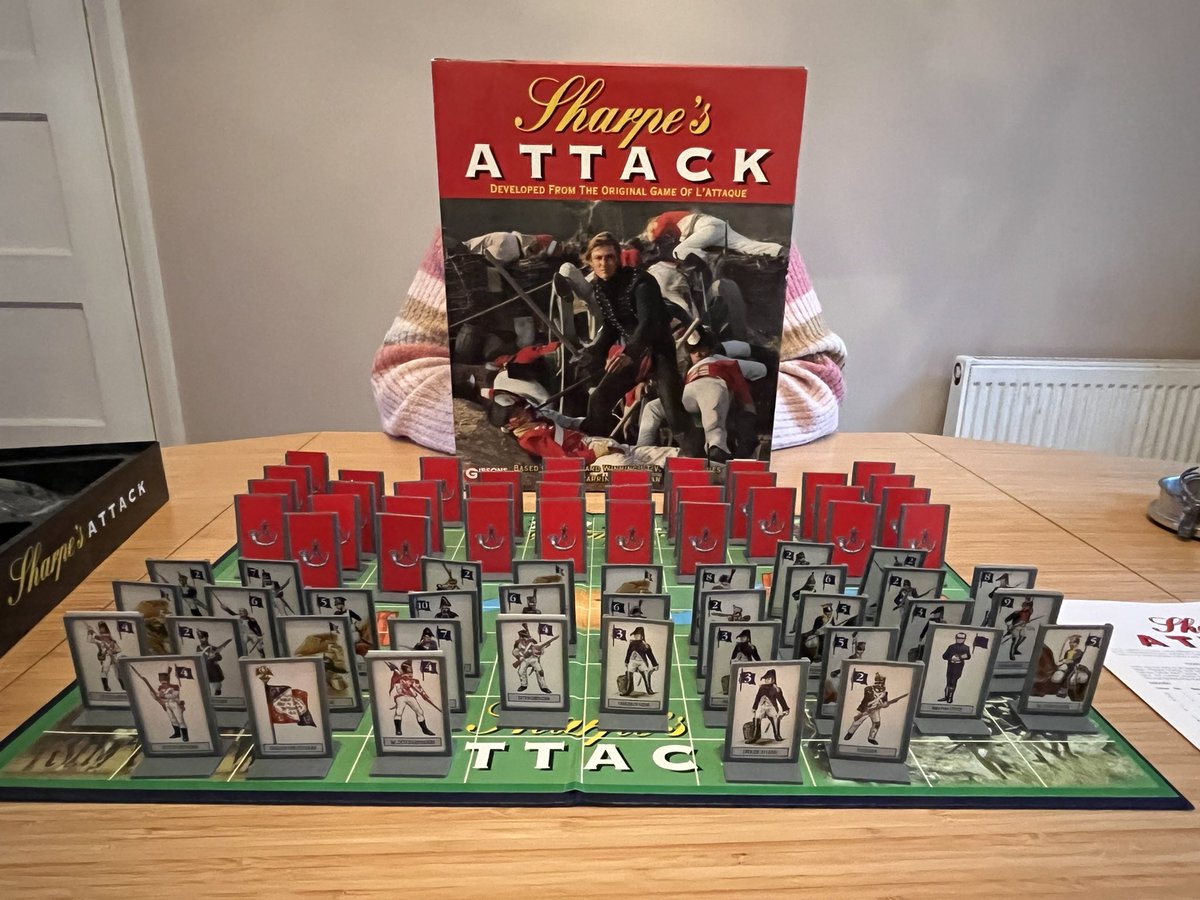 theknightirish's tweet image. Victoire pour l'empereur ! Sharpe est mort ! Sharpe’s Attack finally on the table tonight. 🇫🇷 🇬🇧 #boardgame