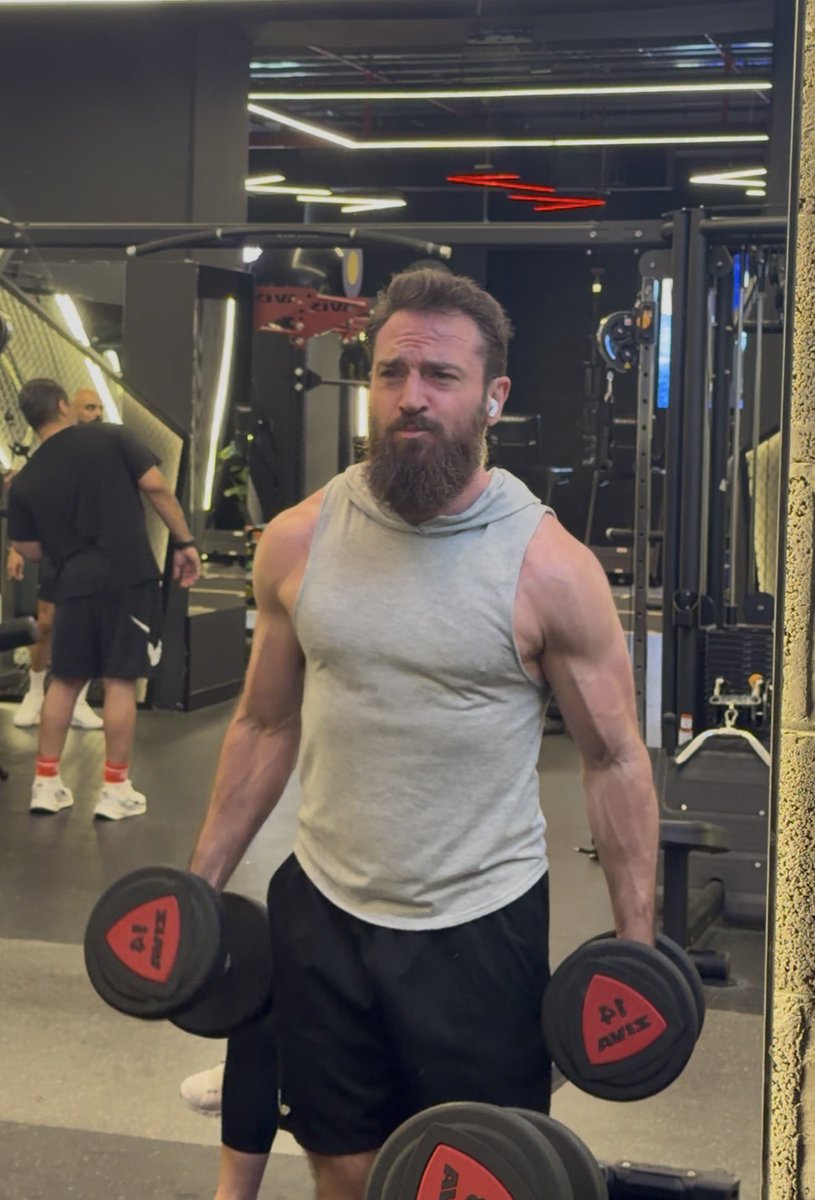 Carlos RO 🛩️ tweet media