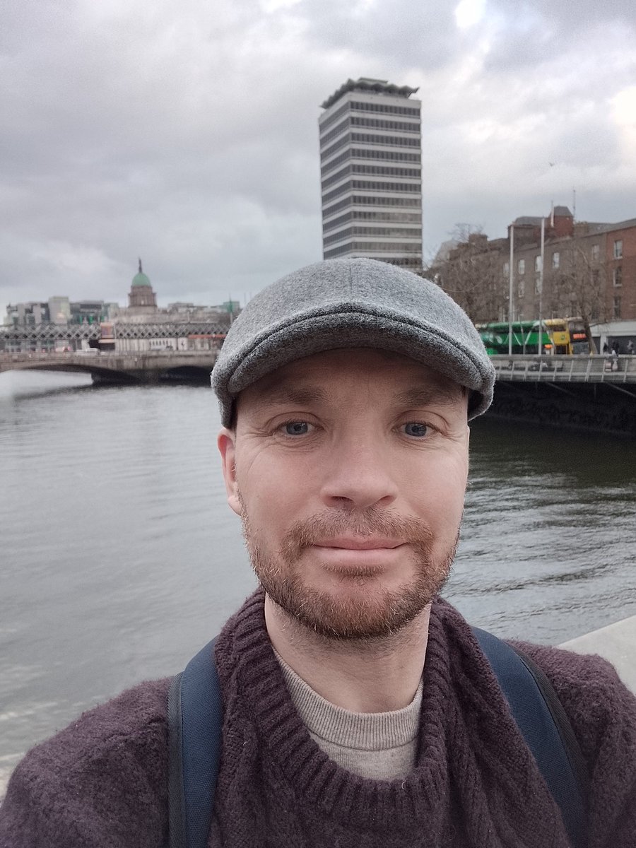 Neil Fox tweet media