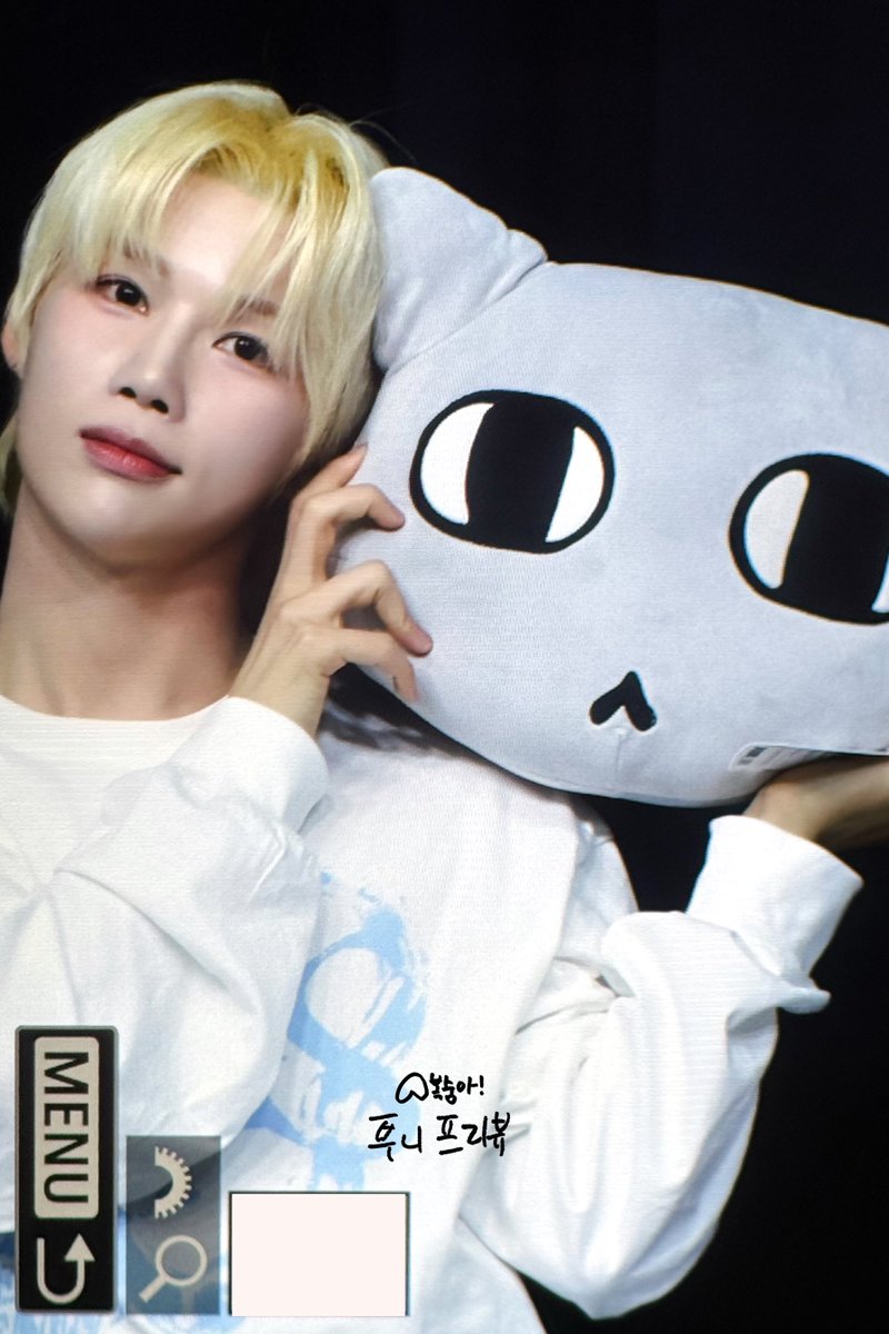 peachpink226's tweet photo. 260322
.
 ^          ^
( ᯣ _ ᯣ )

#나인아이 #NINEi #민준 #MINJUN #ナインアイ #ミンジュン https://t.co/Xymtrq2cN4