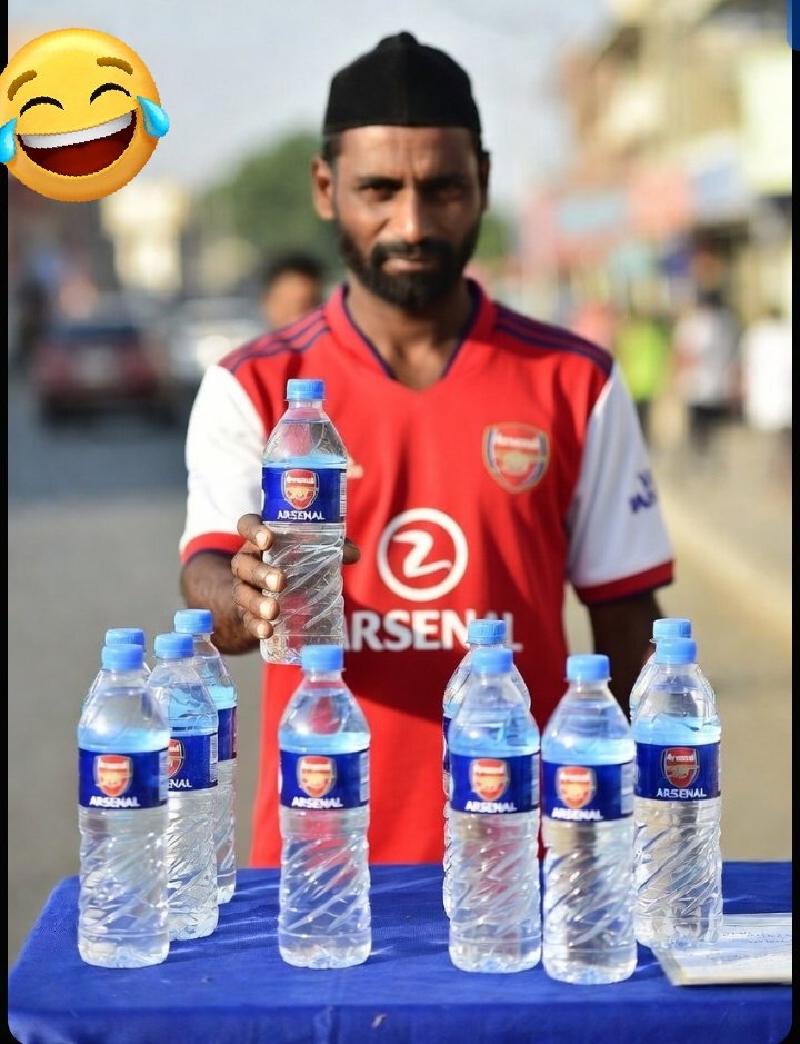Iam_Thirdson's tweet photo. Buy your bottle water 🤣🤣 https://t.co/MbNgmA9tGd
