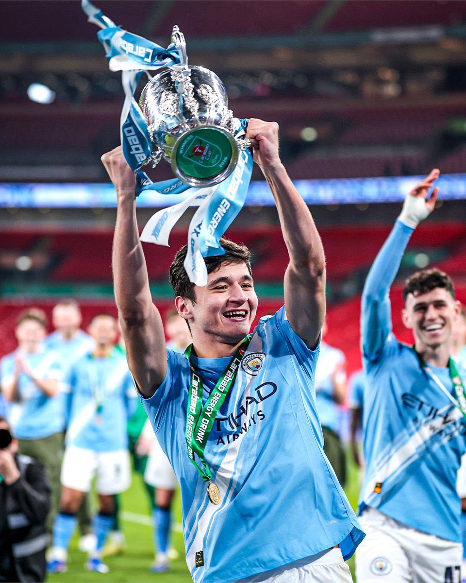 Happy to see him smile😄

Abdukodir Khusanov 🇺🇿

Winner!!! 🏆