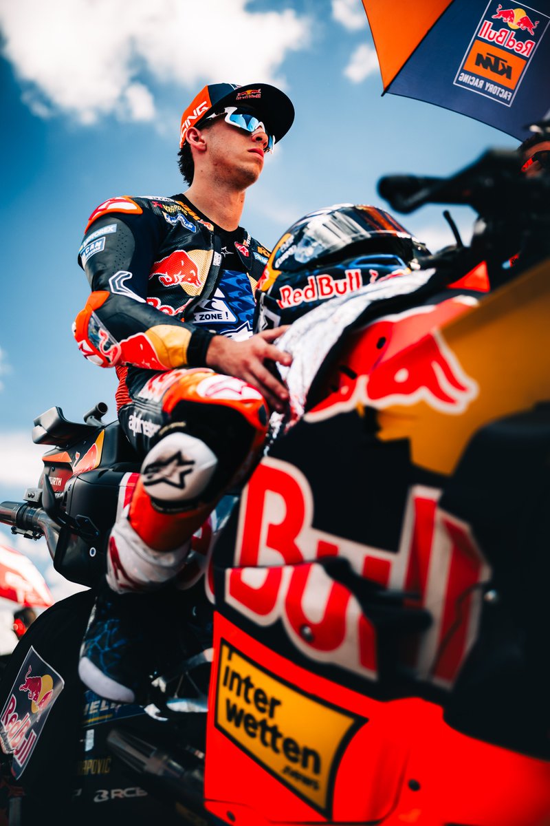 RED BULL KTM FACTORY RACING tweet media