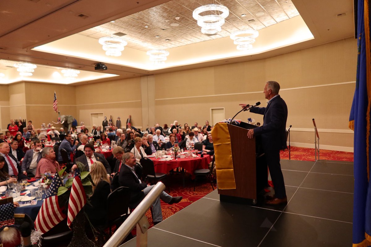 JoeLombardoNV's tweet photo. Honored to join supporters at the Carson City Lincoln Day Dinner. 
 
Thank you to the Carson City Republican Party for your hard work and dedication. 

We’ve accomplished a lot in the last 3.5 years, but there’s still unfinished business. I look forward to continuing our work in our state to deliver results for Nevadans.