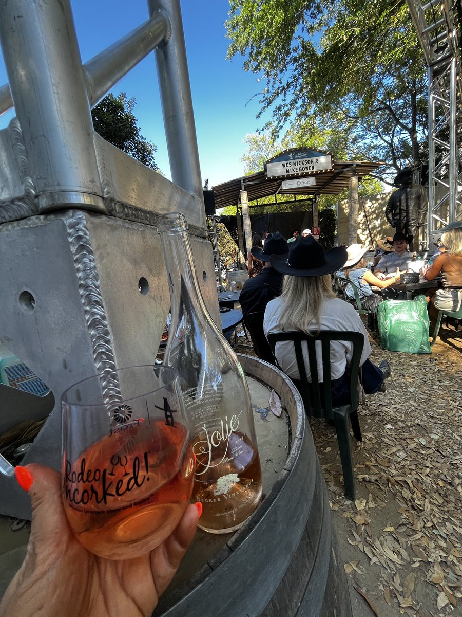 ThatAstrosGirl tweet media