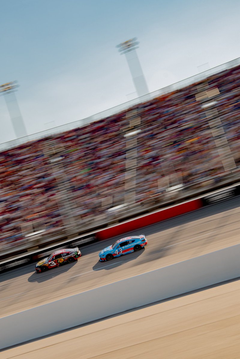 LEGACY MOTOR CLUB tweet media