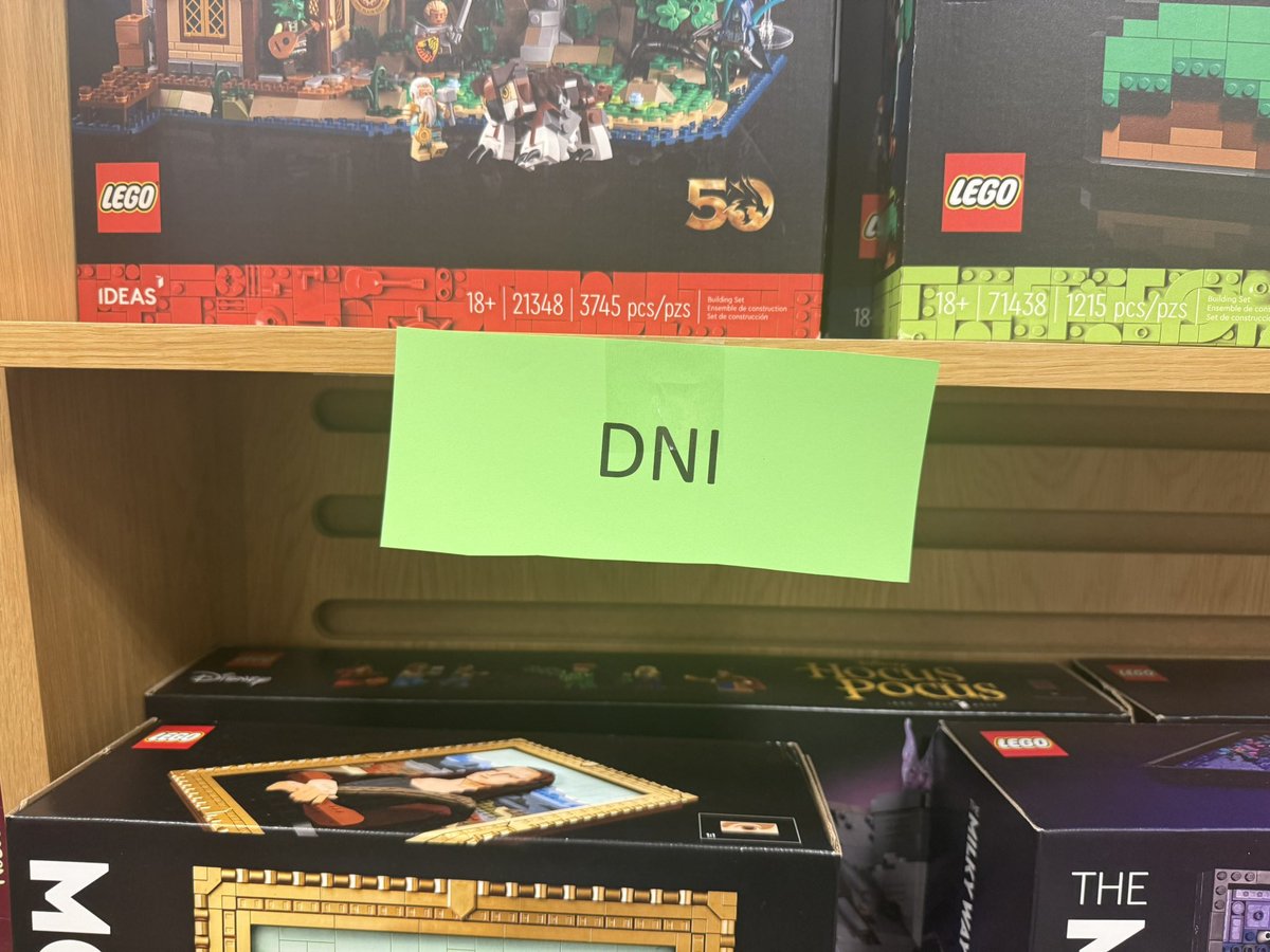 bee (#1 crashdummy truther) 🏳️⚧️ tweet media