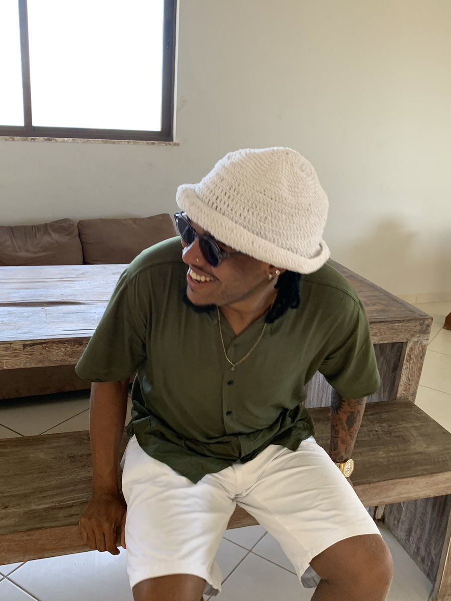 neguinho tweet media