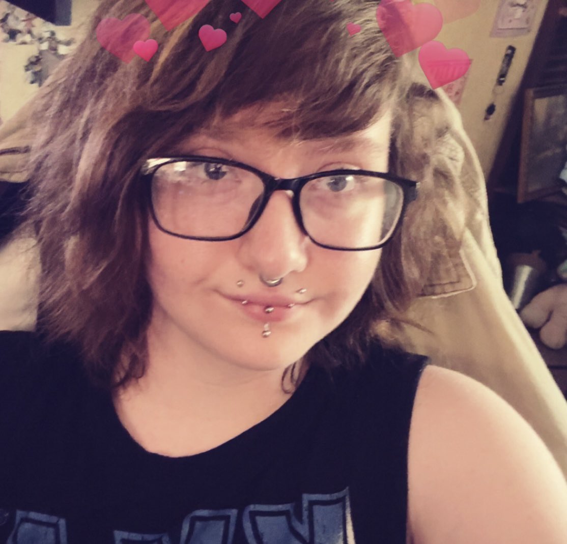 bootylicker985 tweet media