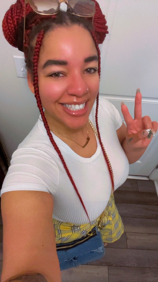 Bri Nicole tweet media