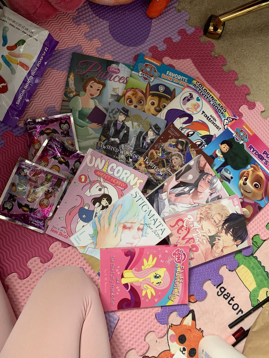 naughty little lady tweet media