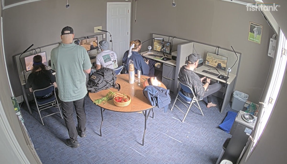 Nora Void tweet media