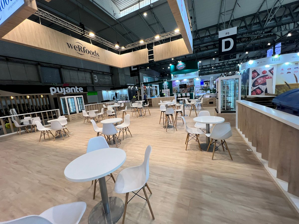 stands dm spacio tweet media