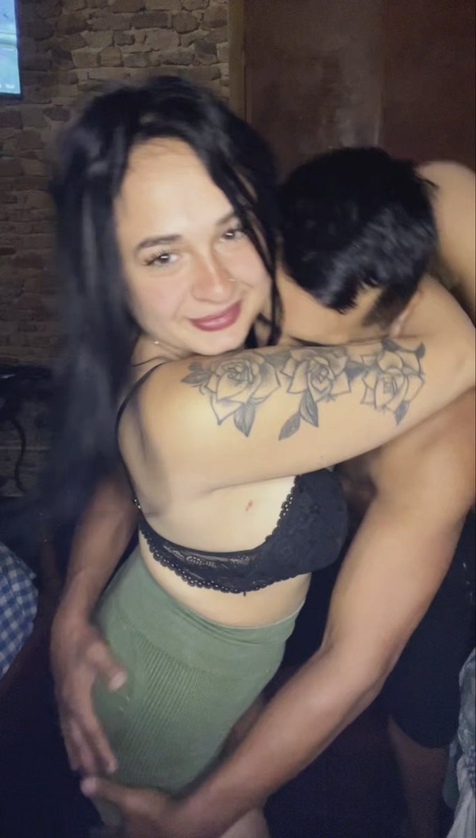 BabyLuxe tweet media