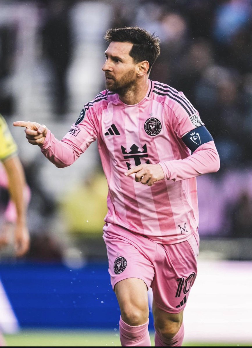 بطل العالم48🇦🇷 tweet media