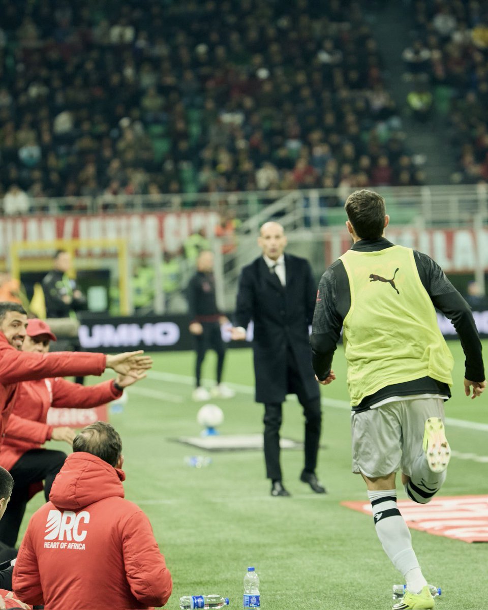 Santiago Gimenez tweet media