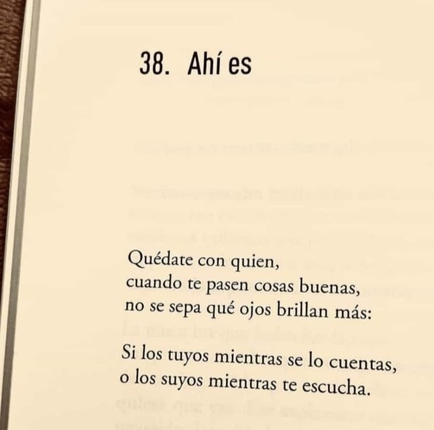 Cada tarde, a
las ocho, una
de amor💚...