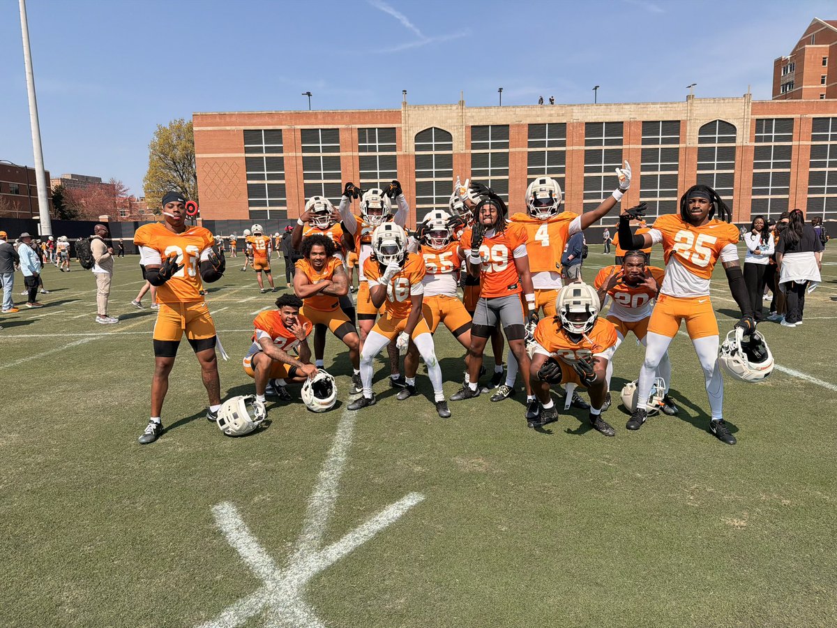 Derek Jones tweet media