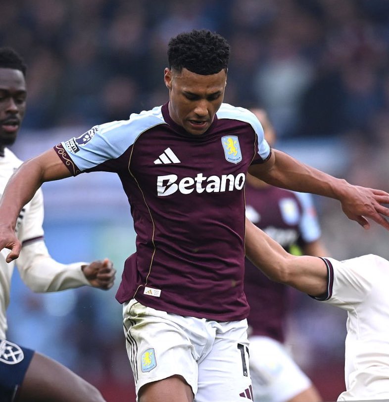 Shirtless PL tweet media