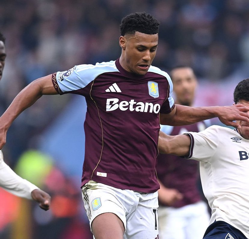 Shirtless PL tweet media