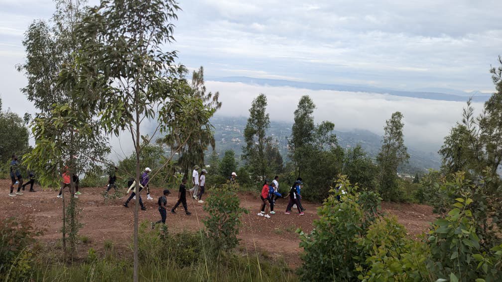 RosineBazongere's tweet image. We #walked 13KM today 💚
#Exploring #nature, growing #together, choosing a healthier life step by #step.
#Energy. #Connection. #Growth.
Walking for Healthy Body and Mind
#WHBM💚 #BR✊🏽